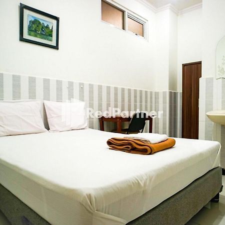 Hoki Homestay Redpartner Surabaya Exterior photo