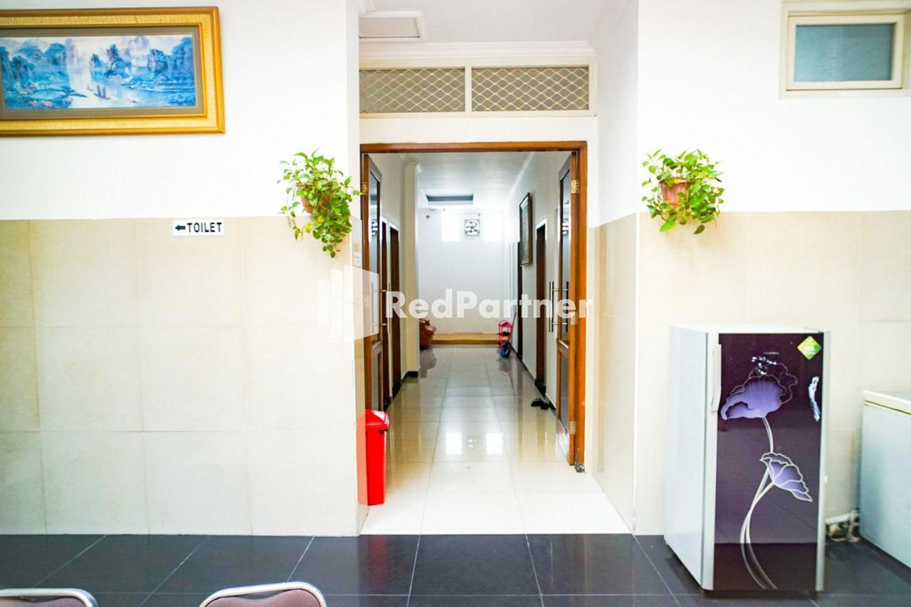 Hoki Homestay Redpartner Surabaya Exterior photo