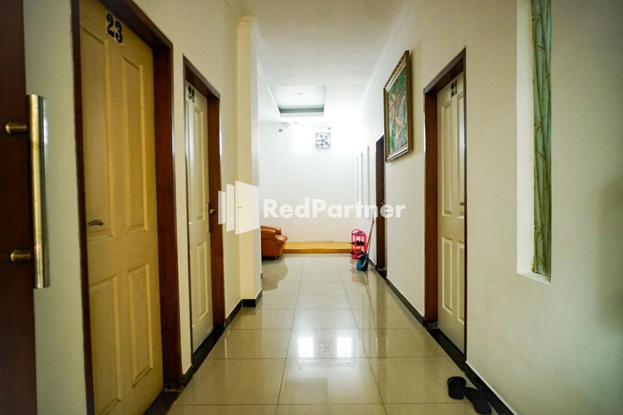Hoki Homestay Redpartner Surabaya Exterior photo