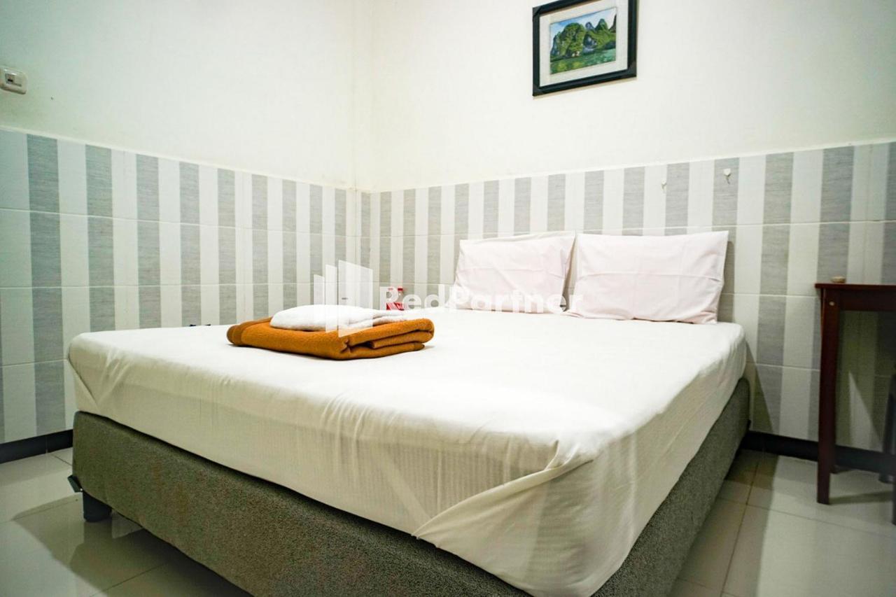 Hoki Homestay Redpartner Surabaya Exterior photo