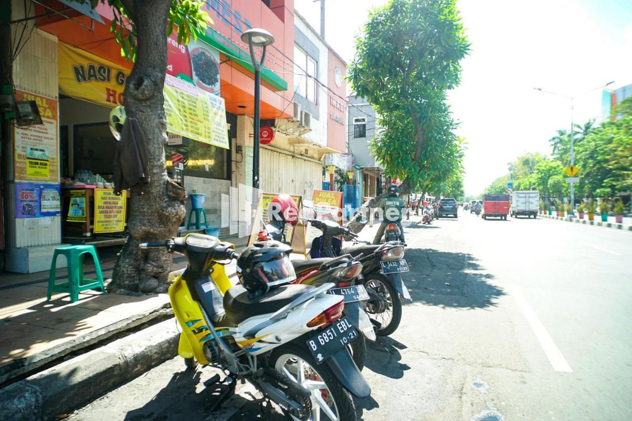 Hoki Homestay Redpartner Surabaya Exterior photo